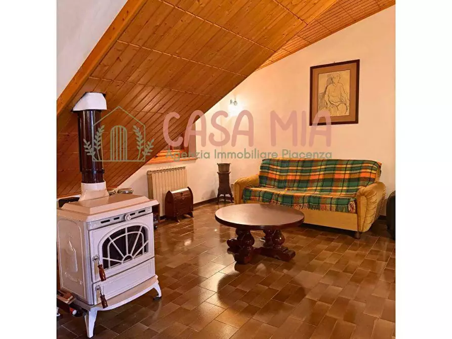 Immagine 11 di Appartamento in vendita  in Strada circonvallazione 3 a Ferriere