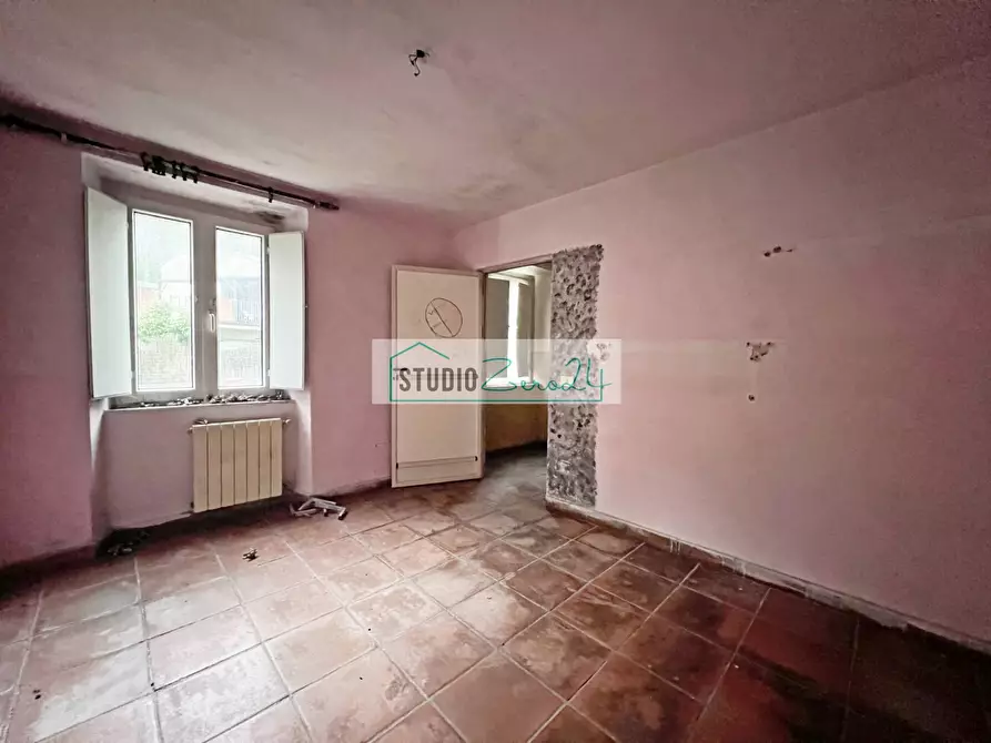 Immagine 8 di Rustico / casale in vendita  in Via Vecchia Provinciale 298 a Camaiore