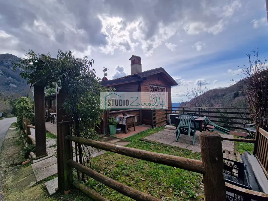 Immagine 26 di Locale commerciale in vendita  in Via Trescolli 1546 a Camaiore