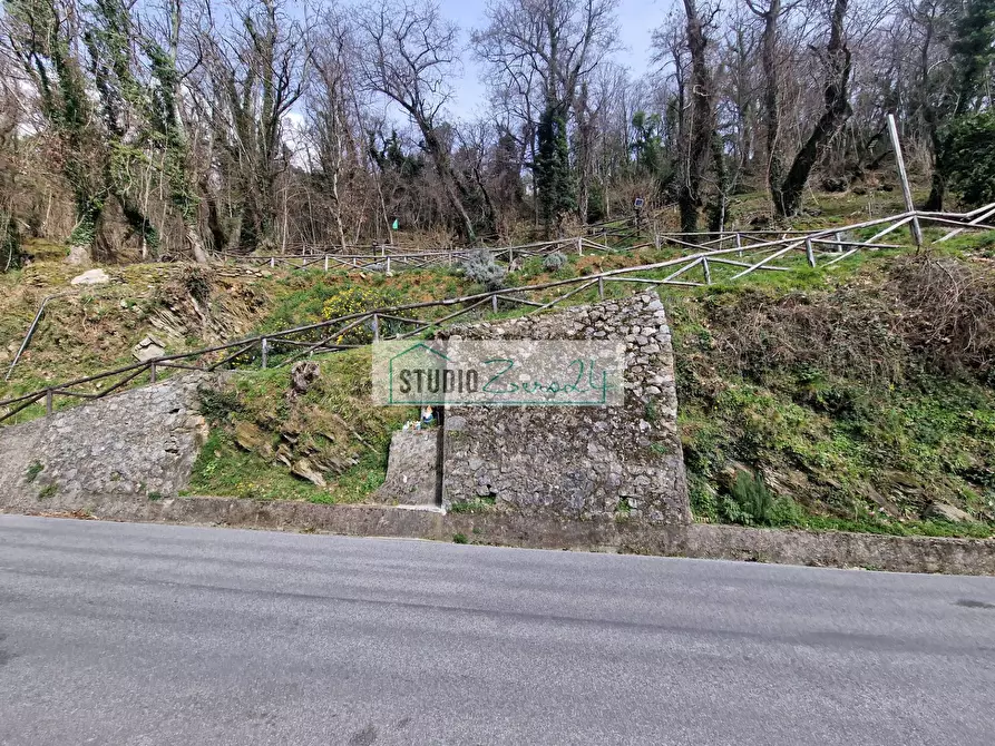 Immagine 30 di Locale commerciale in vendita  in Via Trescolli 1546 a Camaiore