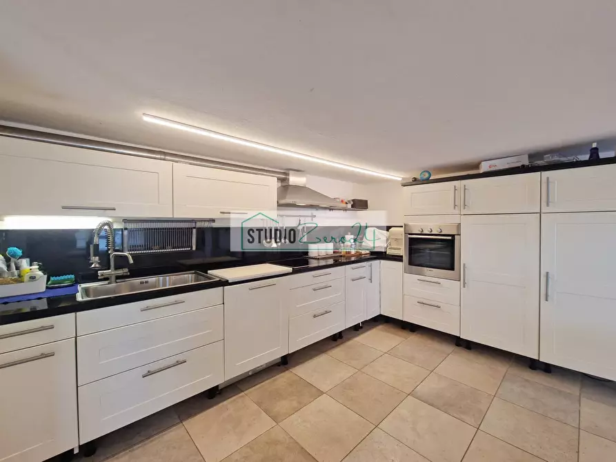 Immagine 19 di Casa semindipendente in vendita  in via maddalena a Camaiore