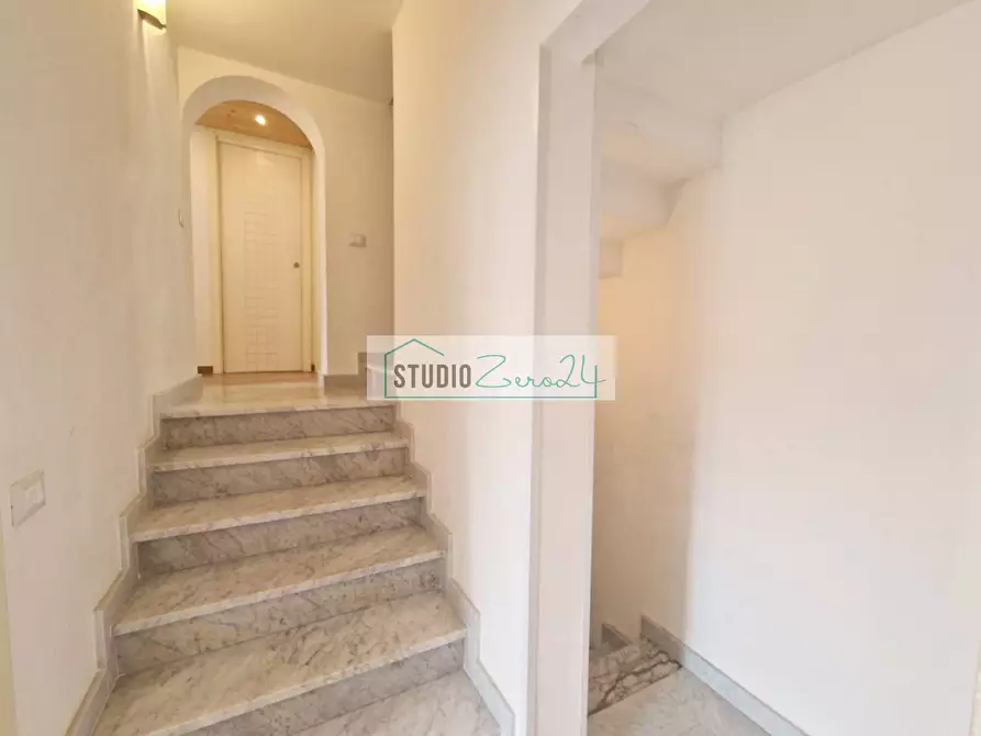 Immagine 27 di Casa semindipendente in vendita  in via maddalena a Camaiore