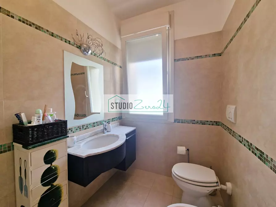 Immagine 31 di Casa semindipendente in vendita  in via maddalena a Camaiore