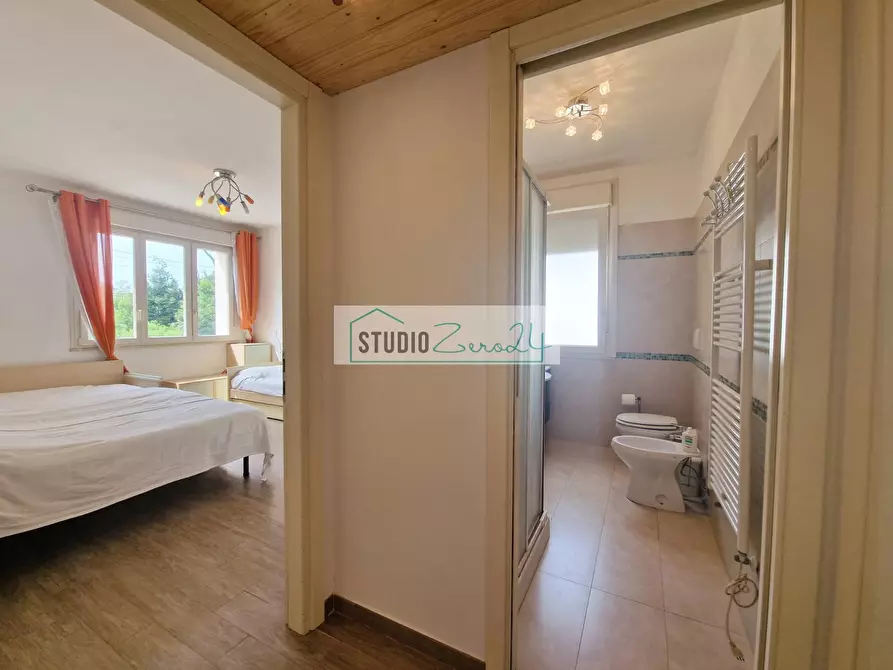 Immagine 33 di Casa semindipendente in vendita  in via maddalena a Camaiore