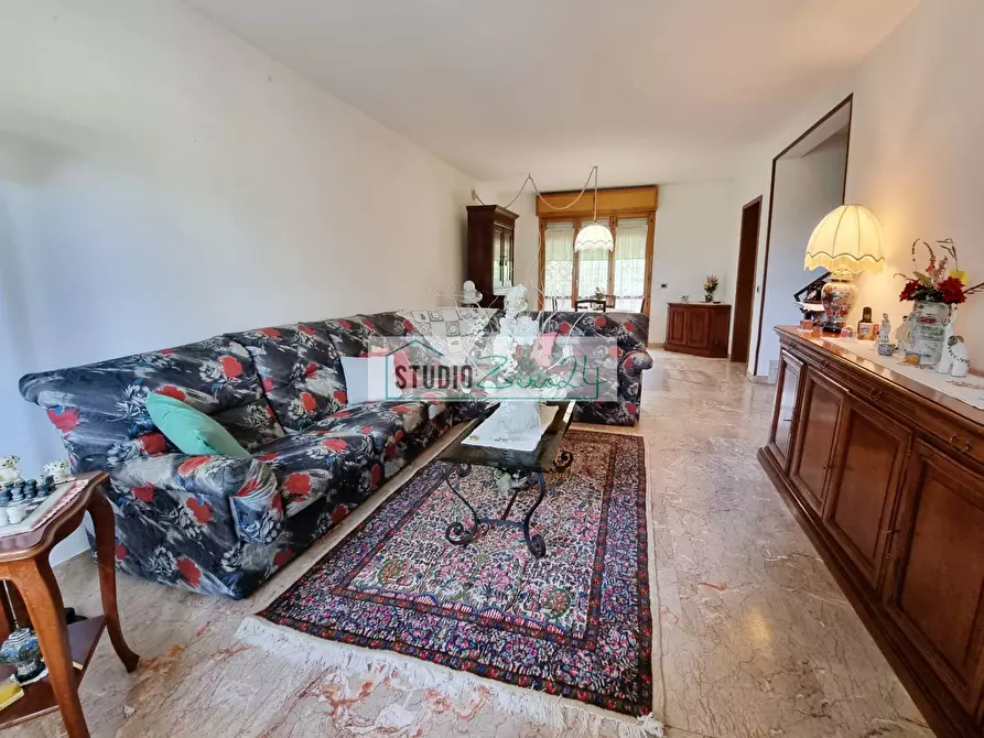 Immagine 6 di Villetta a schiera in vendita  in via arginvecchio a Camaiore