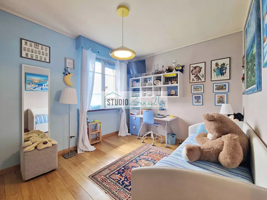 Immagine 45 di Villa in vendita  in via nuova a Camaiore