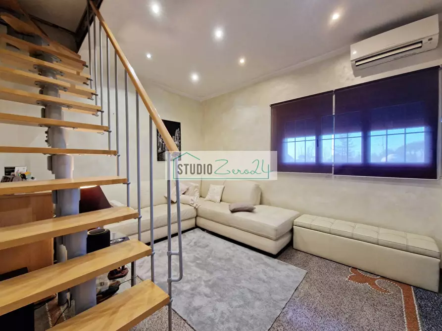 Immagine 23 di Attività commerciale in vendita  in via provinciale a Camaiore