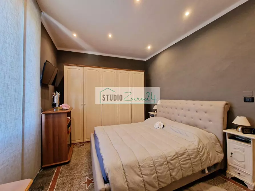 Immagine 24 di Attività commerciale in vendita  in via provinciale a Camaiore