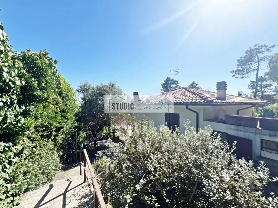 casa indipendente in vendita a Camaiore