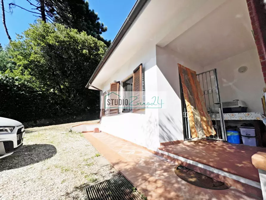 Immagine 8 di Villa in vendita  in Via del Pezzigno 15 a Camaiore