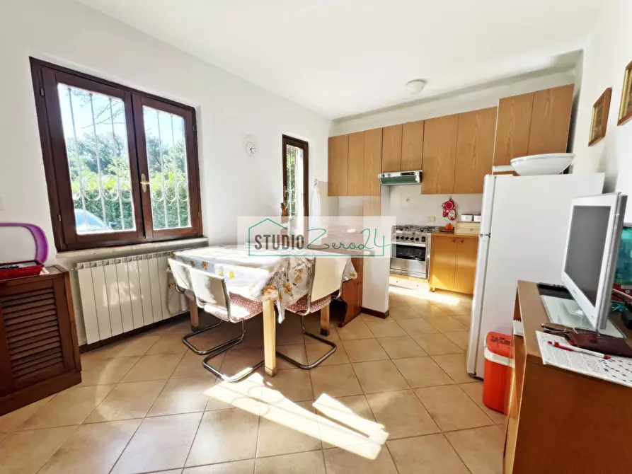 Immagine 11 di Villa in vendita  in Via del Pezzigno 15 a Camaiore