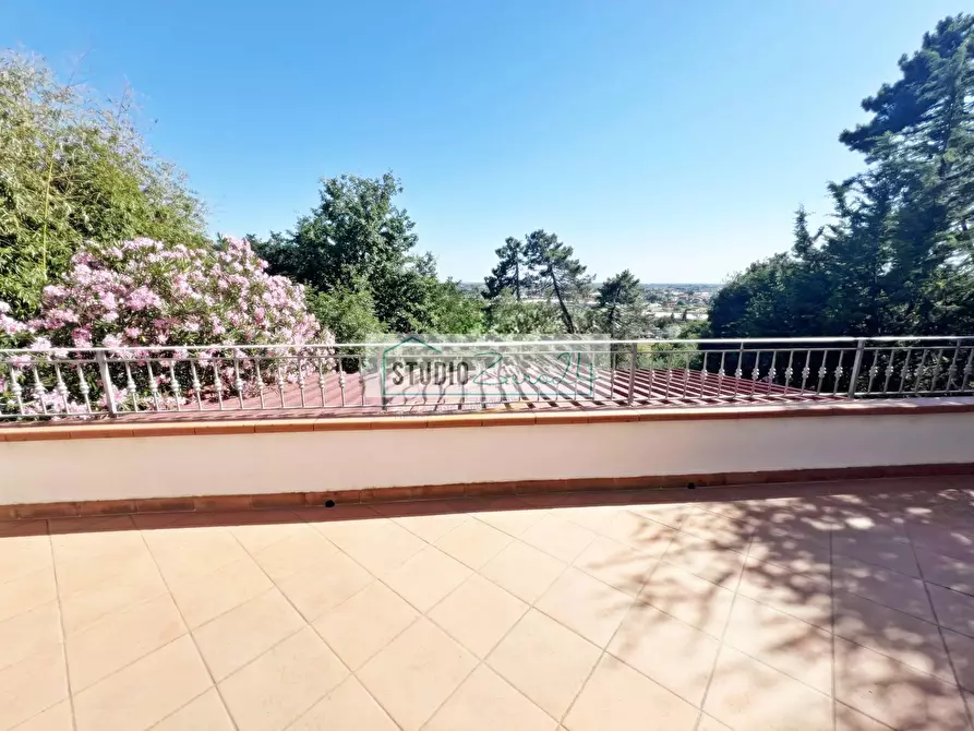 Immagine 36 di Villa in vendita  in Via del Pezzigno 15 a Camaiore
