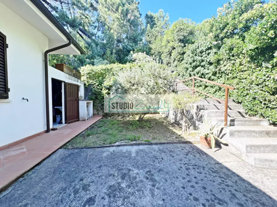 Immagine 48 di Villa in vendita  in Via del Pezzigno 15 a Camaiore