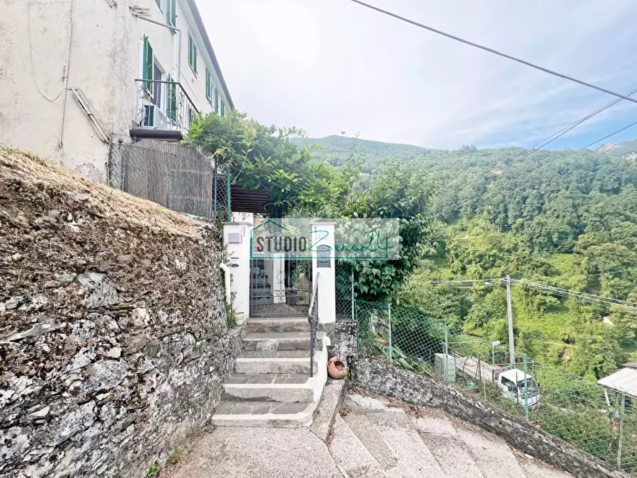 Immagine 2 di Casa indipendente in vendita  in via Mandria 176 a Camaiore