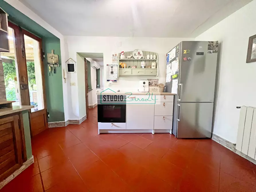 Immagine 14 di Casa indipendente in vendita  in via Mandria 176 a Camaiore