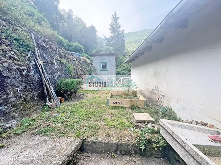 Immagine 62 di Casa indipendente in vendita  in via Mandria 176 a Camaiore