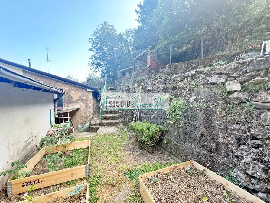 Immagine 65 di Casa indipendente in vendita  in via Mandria 176 a Camaiore