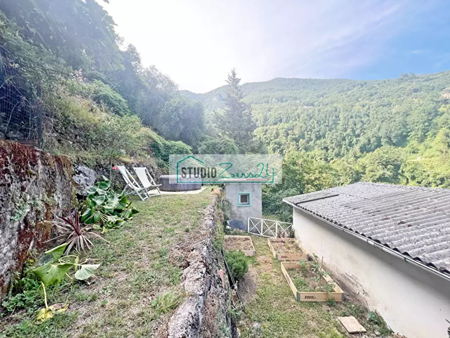 Immagine 67 di Casa indipendente in vendita  in via Mandria 176 a Camaiore