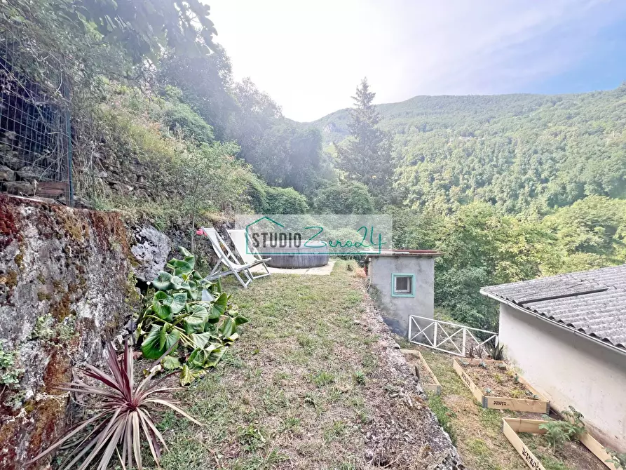 Immagine 68 di Casa indipendente in vendita  in via Mandria 176 a Camaiore