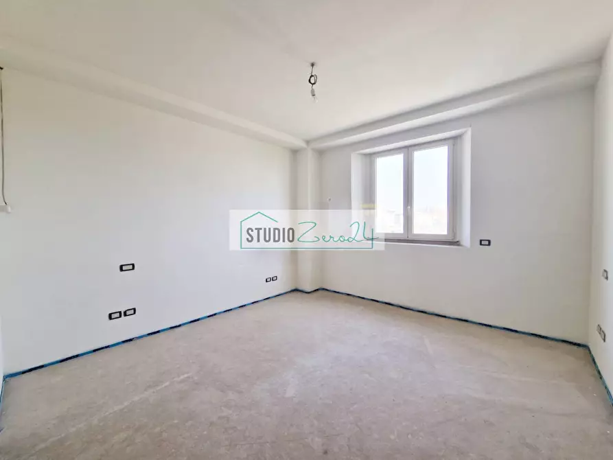 Immagine 5 di Appartamento in vendita  in Viale Cristoforo Colombo 2 a Camaiore