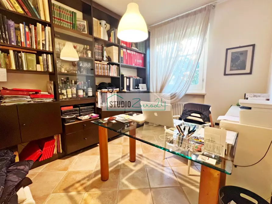 Immagine 11 di Casa semindipendente in vendita  in Via Savoia 151 a Camaiore