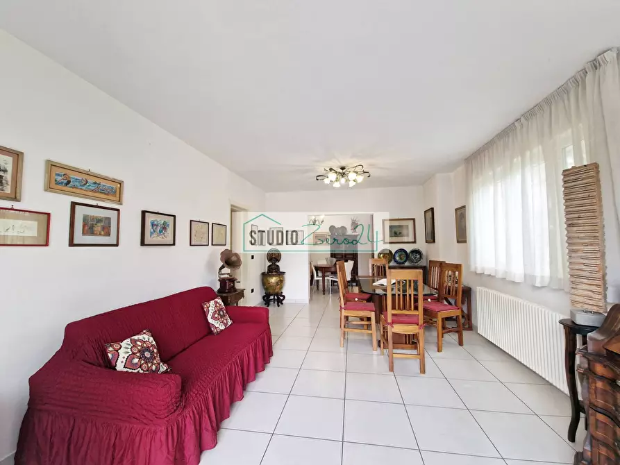Immagine 52 di Villa in vendita  in Via Masaccio 25 a Camaiore