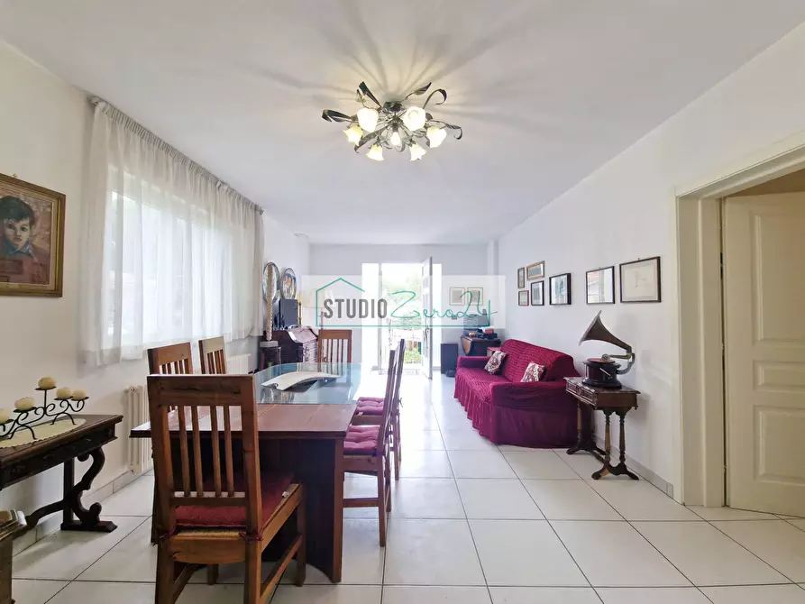 Immagine 57 di Villa in vendita  in Via Masaccio 25 a Camaiore