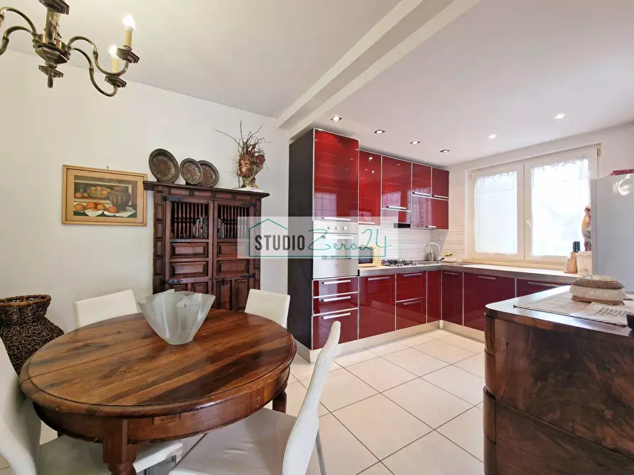 Immagine 59 di Villa in vendita  in Via Masaccio 25 a Camaiore