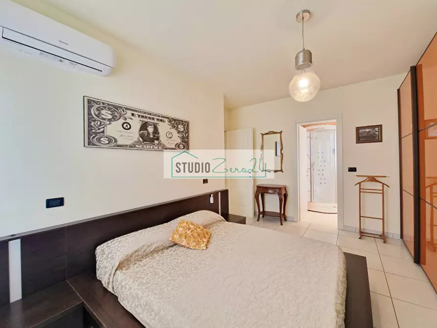 Immagine 70 di Villa in vendita  in Via Masaccio 25 a Camaiore