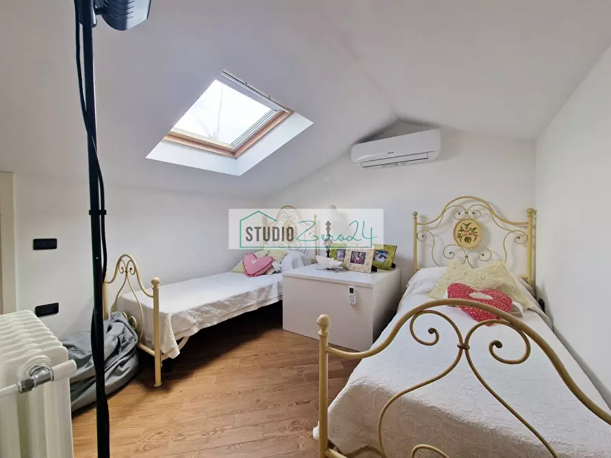 Immagine 75 di Villa in vendita  in Via Masaccio 25 a Camaiore