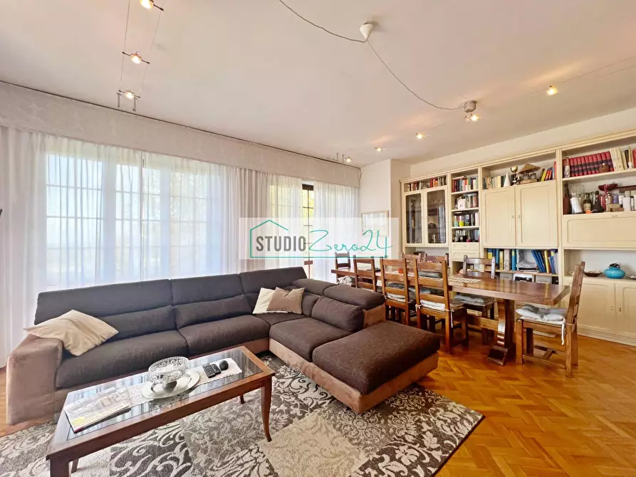 Immagine 11 di Villa in vendita  in Via delle Capanne 1185 a Camaiore