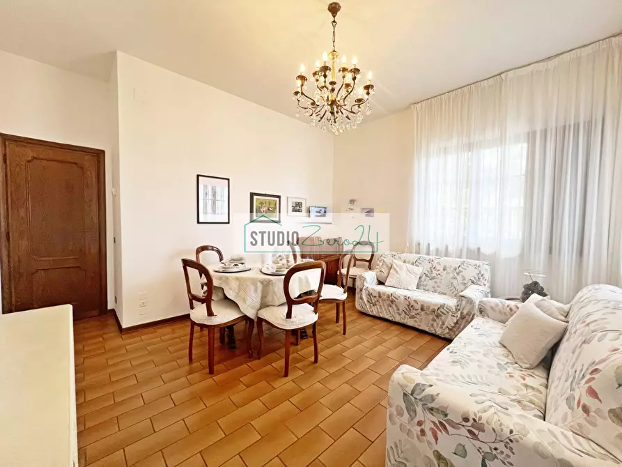 Immagine 43 di Villa in vendita  in Via delle Capanne 1185 a Camaiore