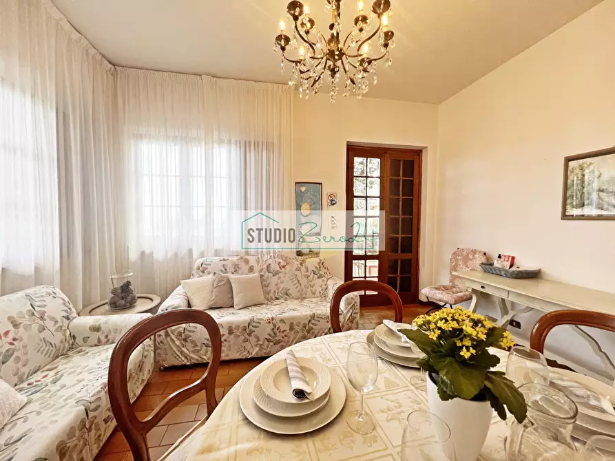 Immagine 47 di Villa in vendita  in Via delle Capanne 1185 a Camaiore