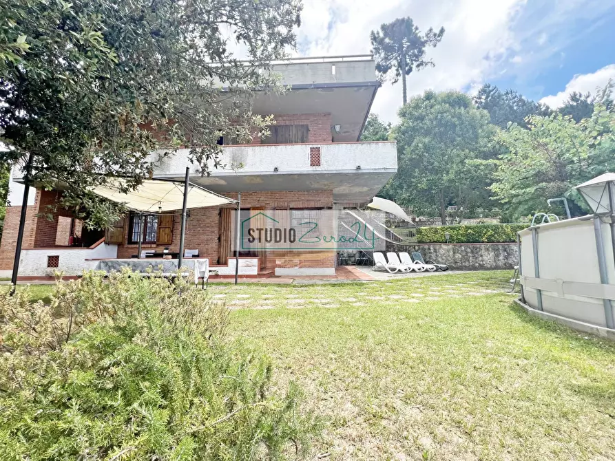 Immagine 80 di Villa in vendita  in Via delle Capanne 1185 a Camaiore