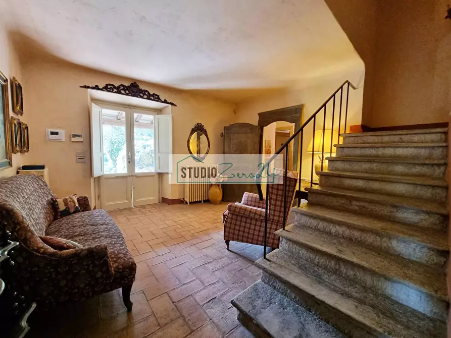 Immagine 14 di Villa in vendita  in via cafaggio a Camaiore