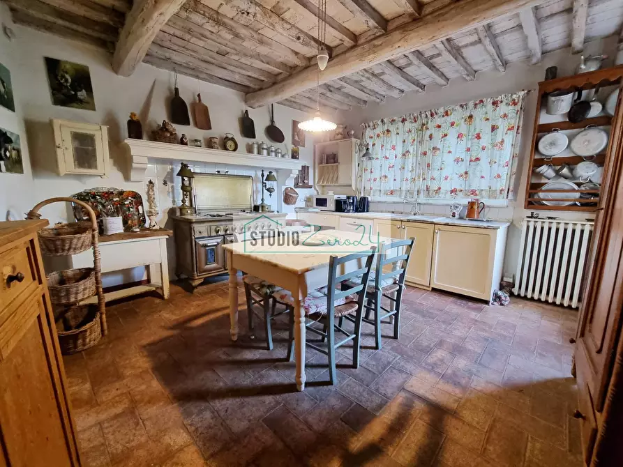 Immagine 23 di Villa in vendita  in via cafaggio a Camaiore