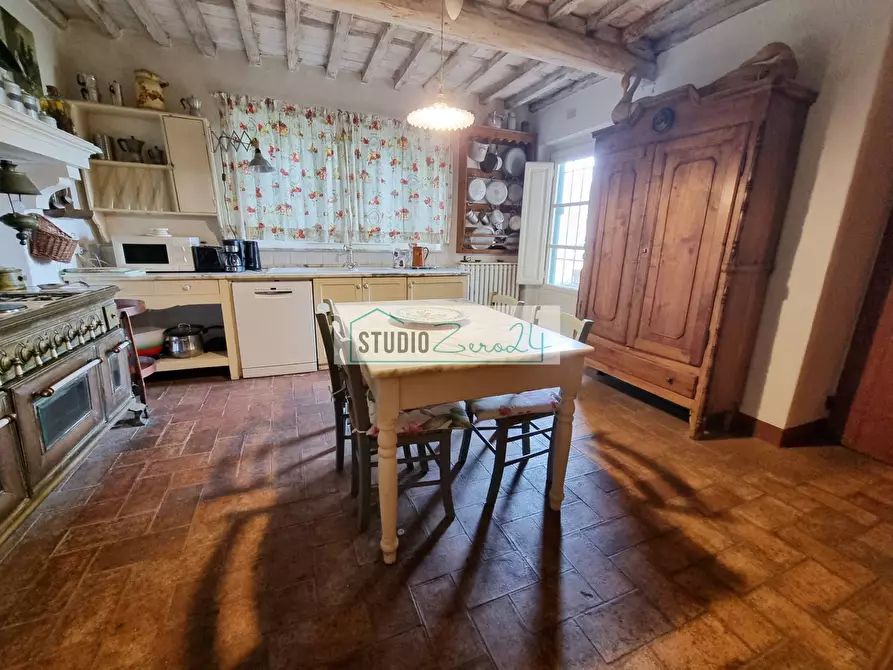 Immagine 27 di Villa in vendita  in via cafaggio a Camaiore