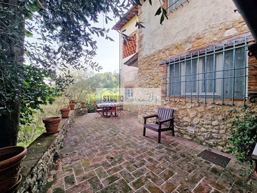 Immagine 32 di Villa in vendita  in via cafaggio a Camaiore