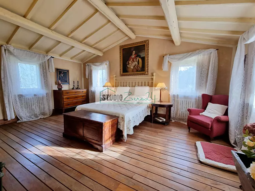 Immagine 55 di Villa in vendita  in via cafaggio a Camaiore