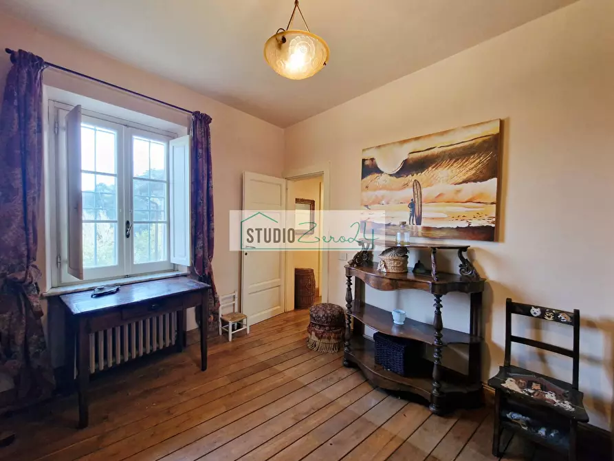 Immagine 62 di Villa in vendita  in via cafaggio a Camaiore