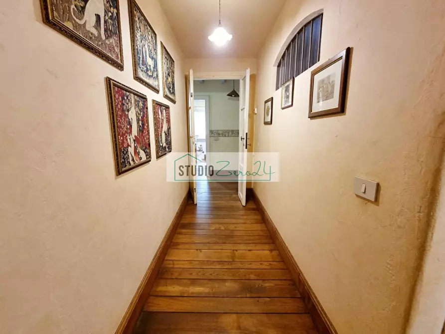 Immagine 63 di Villa in vendita  in via cafaggio a Camaiore