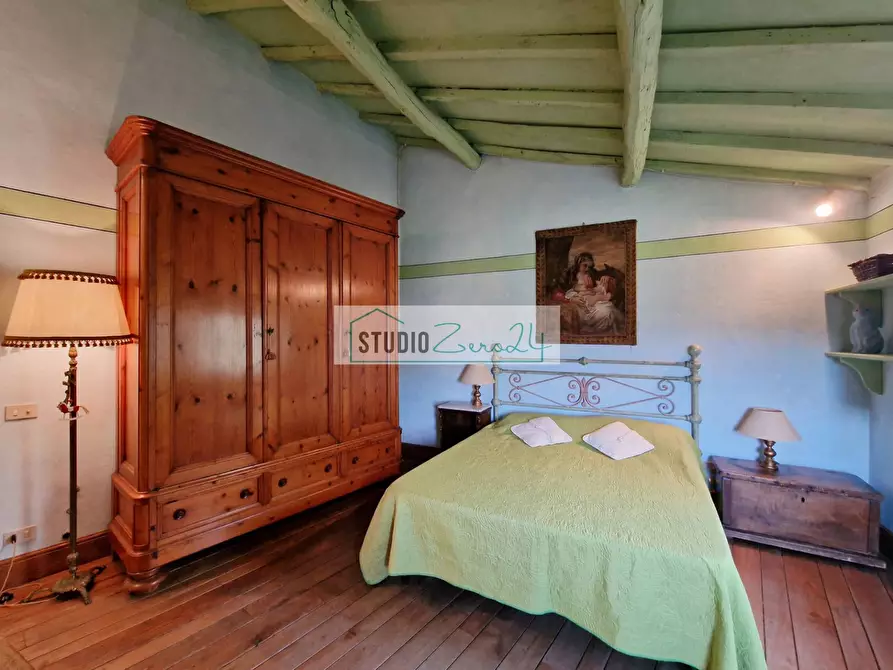 Immagine 69 di Villa in vendita  in via cafaggio a Camaiore