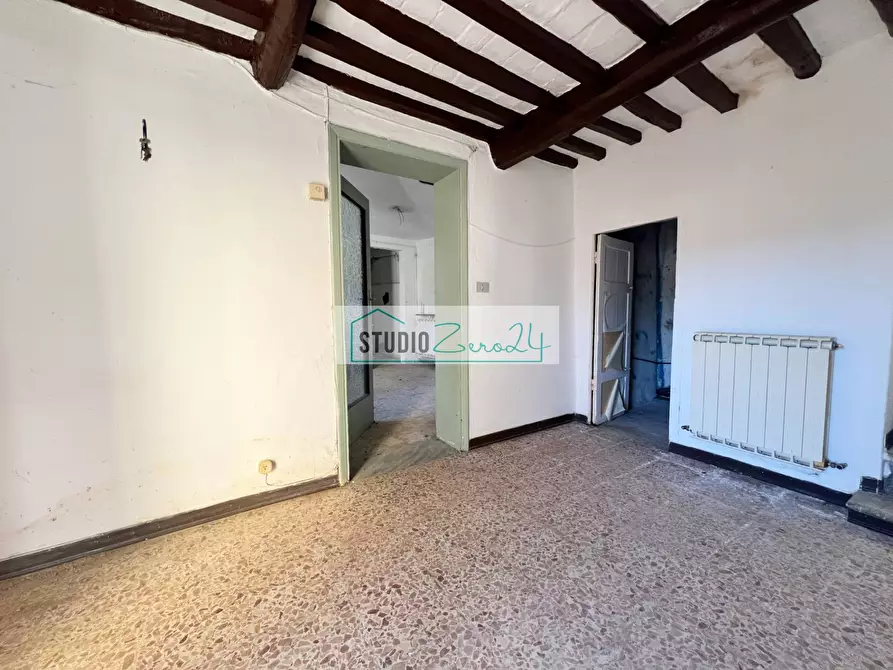 Immagine 4 di Rustico / casale in vendita  in via Fondi 36 a Camaiore