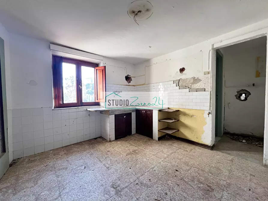 Immagine 9 di Rustico / casale in vendita  in via Fondi 36 a Camaiore