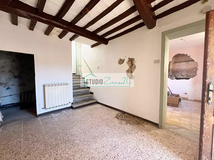 Immagine 5 di Rustico / casale in vendita  in via Fondi 36 a Camaiore