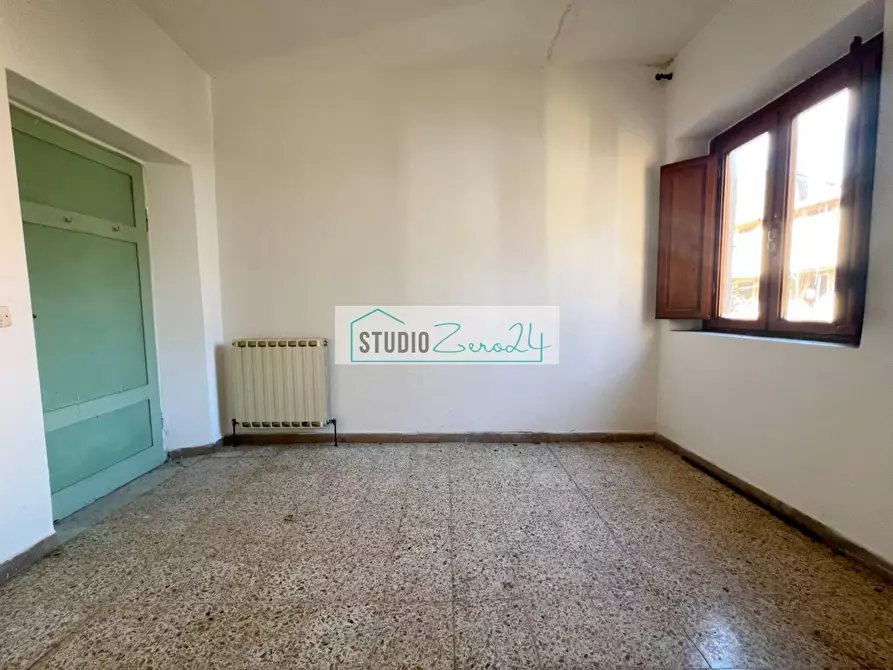 Immagine 13 di Rustico / casale in vendita  in via Fondi 36 a Camaiore