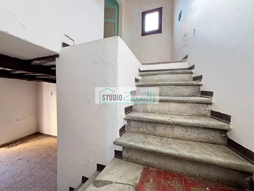 Immagine 17 di Rustico / casale in vendita  in via Fondi 36 a Camaiore