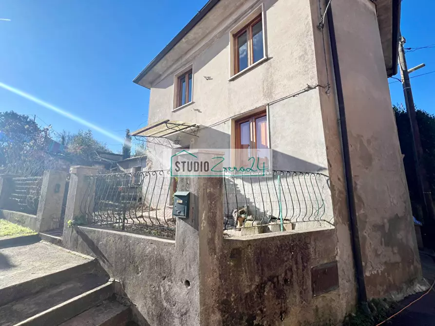 Immagine 27 di Rustico / casale in vendita  in via Fondi 36 a Camaiore