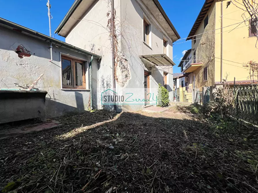 Immagine 31 di Rustico / casale in vendita  in via Fondi 36 a Camaiore