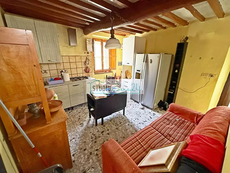 Immagine 12 di Casa semindipendente in vendita  in via tardoni a Camaiore